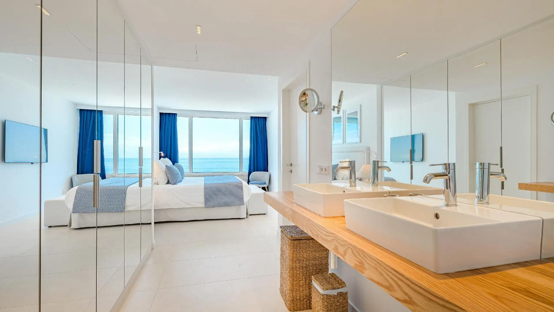 Apartment Aquasuites Luxury Apartament B06 At Los Gigantes Acantilado de los Gigantes Spanien